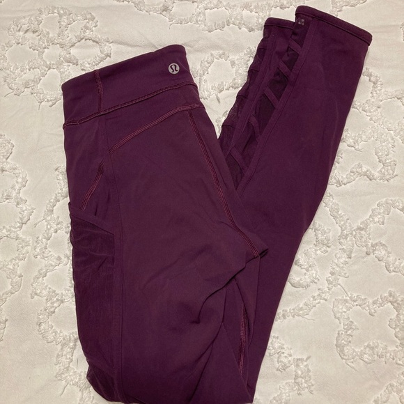 Lululelmon size 4 mesh leggings - Picture 1 of 4
